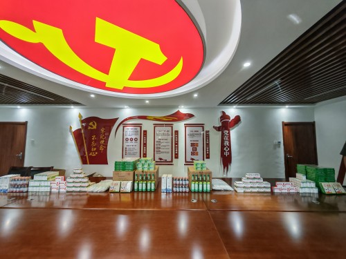 送清涼，鼓干勁—公司開(kāi)展高溫慰問(wèn)活動(dòng)